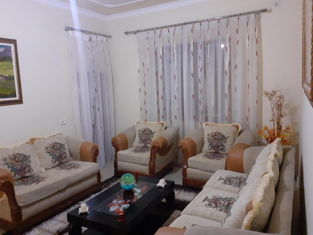Kanushi House Gjirokastër Eksteriør bilde