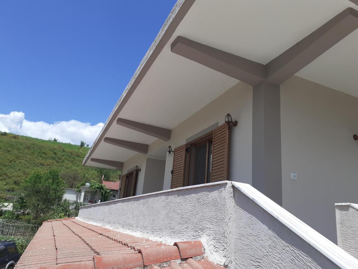 Kanushi House Gjirokastër Eksteriør bilde